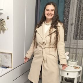 Diana, Babysitter în Alba Iulia