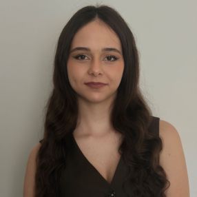 Daria, Babysitter în Brașov