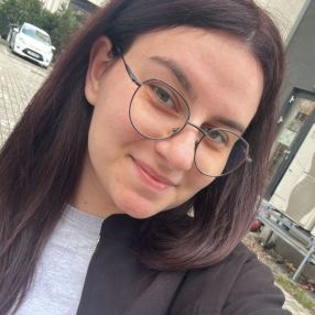 Alexandra Elena, Babysitter in Popești-Leordeni
