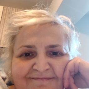 Liana, Babysitter în Oradea