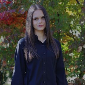 Carla, Babysitter în Breaza