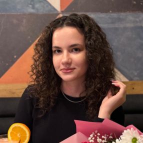 Alina, Babysitter în Timișoara