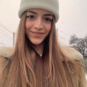 Aurelia, Babysitter în Brănești