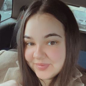 Alexandra, Babysitter în Beclean