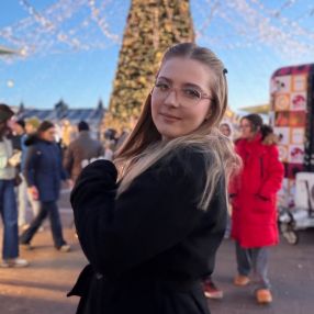 Mesaros, Babysitter în Oarţa de Jos