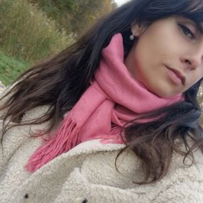 Alexandra, Babysitter în Botoșani