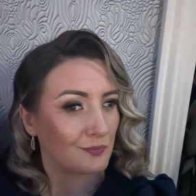 Dorina, Babysitter în Baia Mare