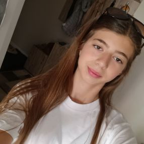 Sofia, Babysitter în Râșnov