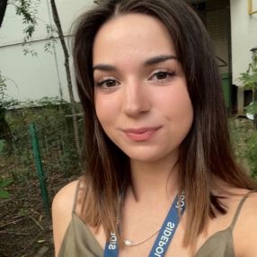 Silvia, Babysitter în București