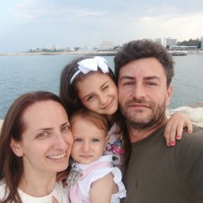 Aura, Familie în Mogoșoaia