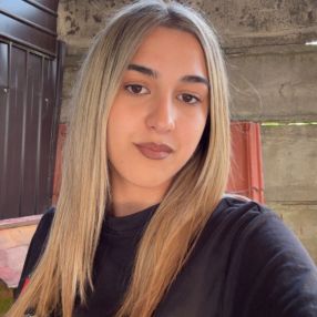 Bianca, Babysitter în Băicoi