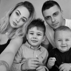 Lavinia, Family in Hunedoara