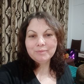Simona, Babysitter in Târgu Jiu