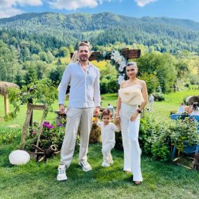Luana, Familie în Chinteni