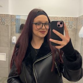 Evelin, Babysitter în Săcele