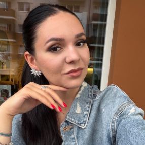 Denisa, Babysitter in Brașov