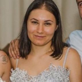 Laura Ioana, Babysitter în Simeria