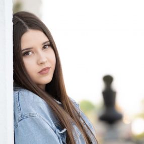 Georgiana, Babysitter în Moșnița Nouă