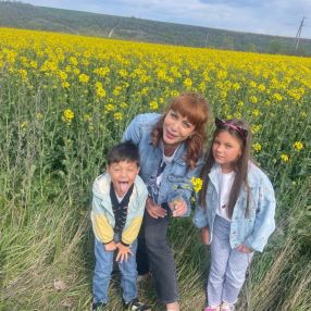 Adina, Familie în Iași