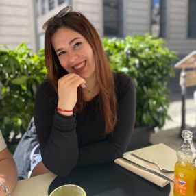 Denisa-Roxana, Babysitter în Sibiu