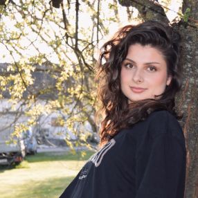 Alexandra, Babysitter in Dej