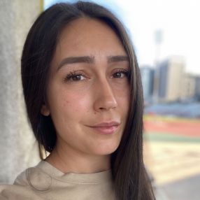 Alexandra, Babysitter în Berceni