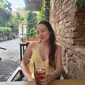 Bettina, Babysitter în Baciu