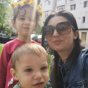 Loredana, Familie în Galați