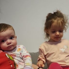Andreea, Familie în Dragomirești-Deal