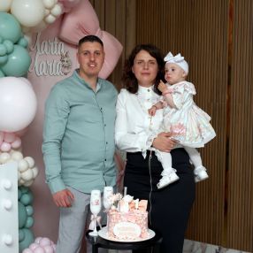 Roxana, Familie în Dej