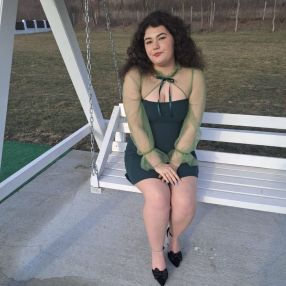 Tania, Babysitter în Florești
