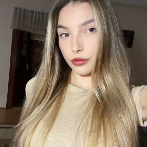 Maria, Babysitter în Mediaș