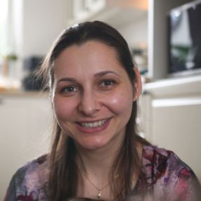 Alexandra, Babysitter în Sighișoara