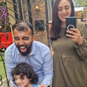 Naz, Family in București
