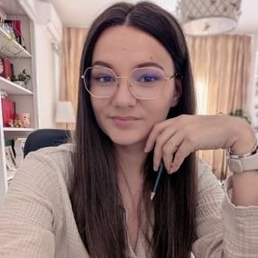 Alina, Babysitter in Popești-Leordeni