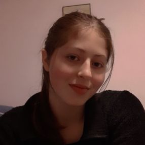 Damaris, Babysitter in Suceava