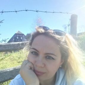 Cristina, Babysitter in Valu lui Traian