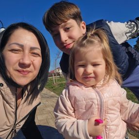 Alexandra, Family in Vulcan