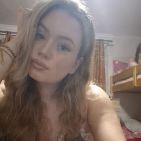 Larisa, Babysitter în Mediaș