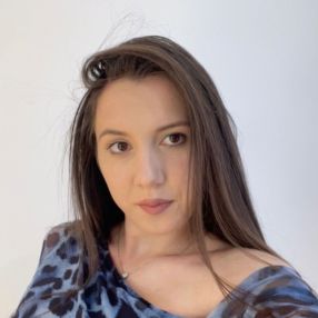 Amalia, Babysitter in Suceava