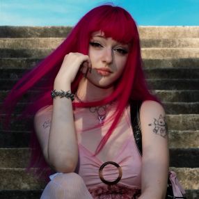 Alexandra, Babysitter in București
