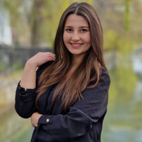 Elisa, Babysitter in Timișoara