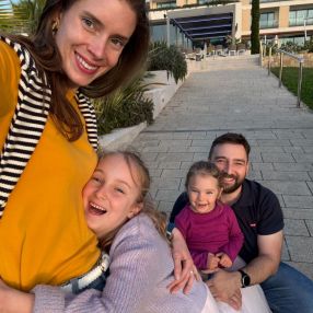 Laszlo, Familie în Dezmir