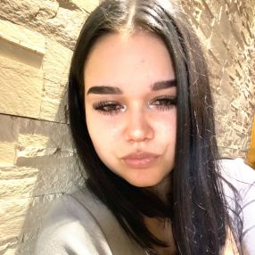Lya, Babysitter in Baia Mare