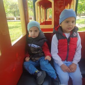 Andrei, Family in Oradea