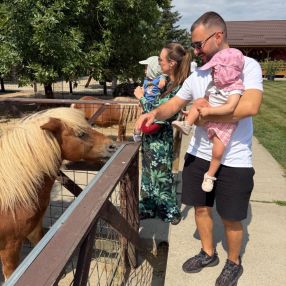 Ruxandra, Familie în Popești-Leordeni