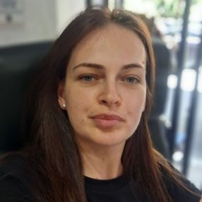Ioana, Babysitter în București