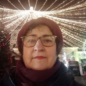 Zaharia Mihaela Zaharia, Babysitter in Roman