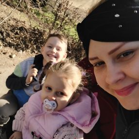 Gianina Cristina, Family in Oradea