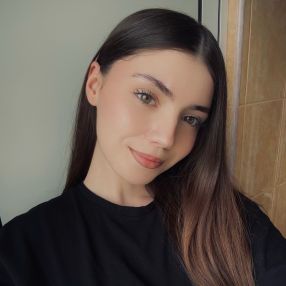 Miruna, Babysitter în Zalău